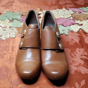 Clarks 11M